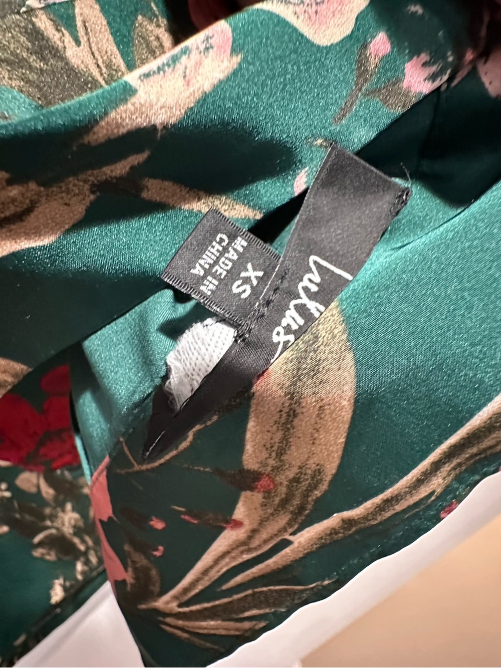Lulu's Emerald Green Floral Satin Wide-Leg Pants - Picture 2 of 4